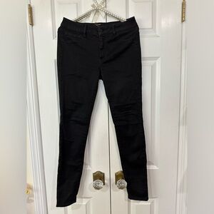 Size 8 Refuge Women Black Skinny Jean
